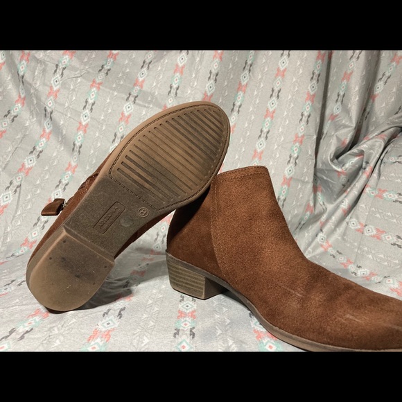 Brown Boots - Picture 9 of 11